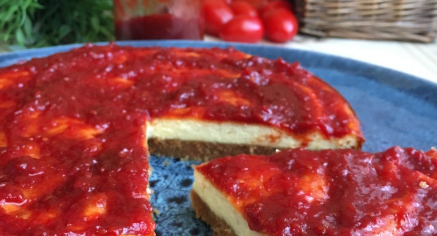 Cheesecake salat amb melmelada de tomàquet